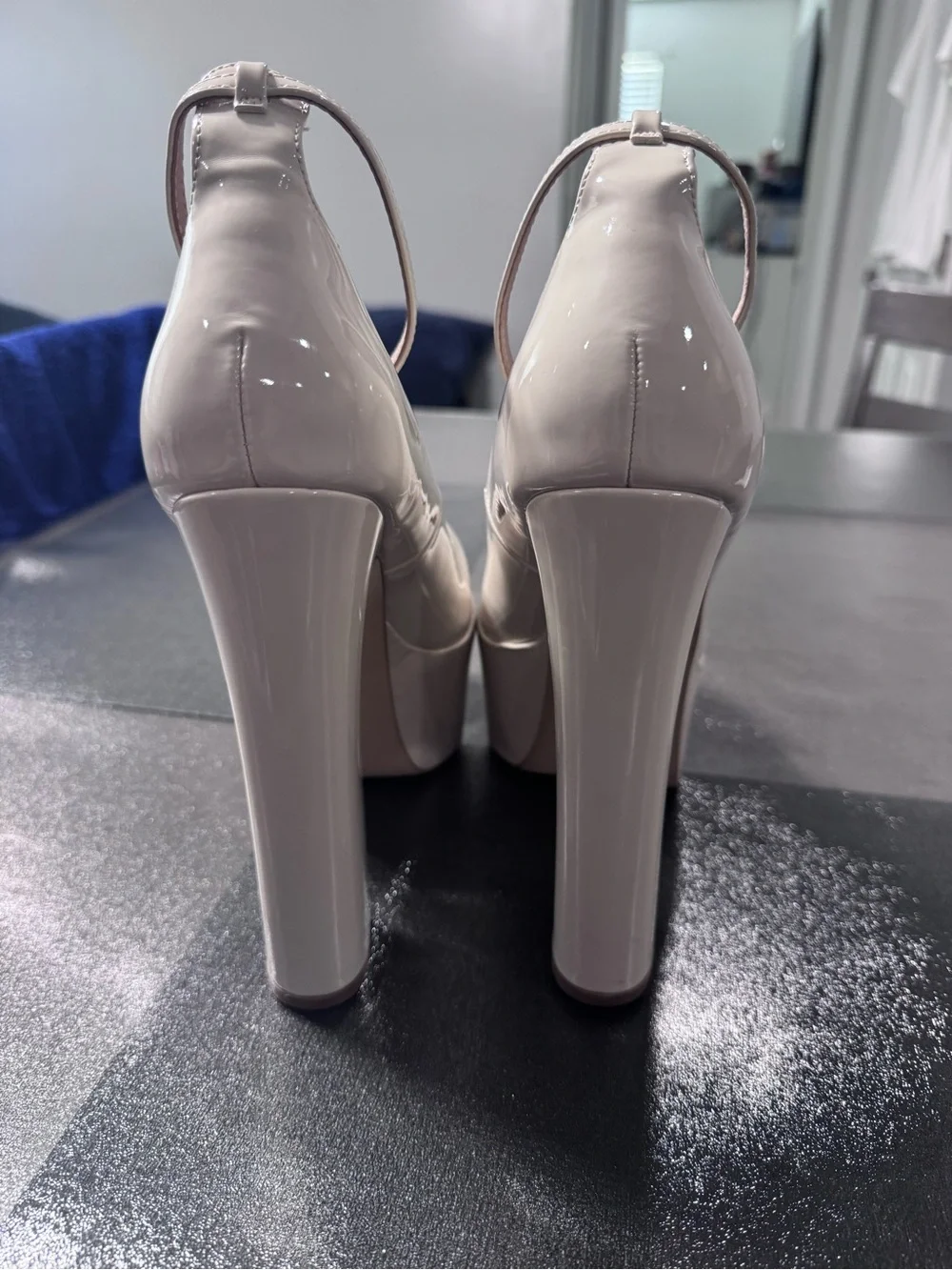 STEVE MADDEN Women's Skyrise Pumps